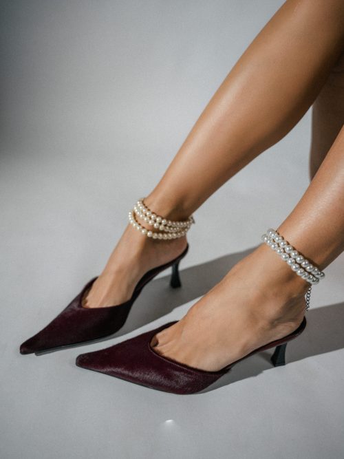 Old money (burgundy)